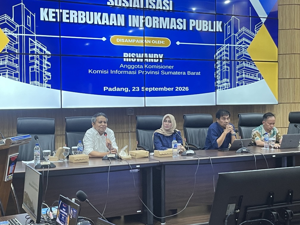 Dorong Transparansi dan Tangkal Hoaks, Pemko Padang Edukasi Kepala Sekolah SMP Keterbukaan Informasi