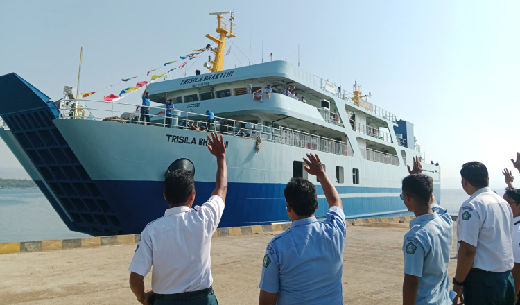 KMP Trisila Bhakti III, Kapal Feri Buatan China Berkapasitas 2.400 GRT Beroperasi Perdana di Ketapang-Gilimanuk