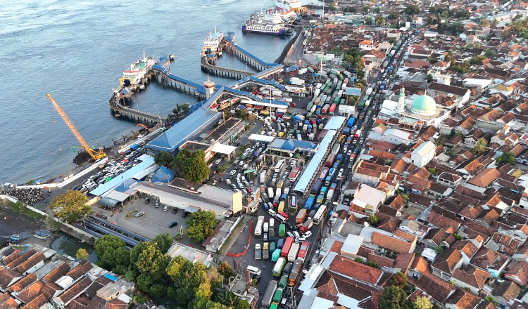 Dermaga Jadi Biang Kerok Kemacetan Ketapang-Gilimanuk, GAPASDAP: Kapal Melimpah, Tempat Sandar Minim!