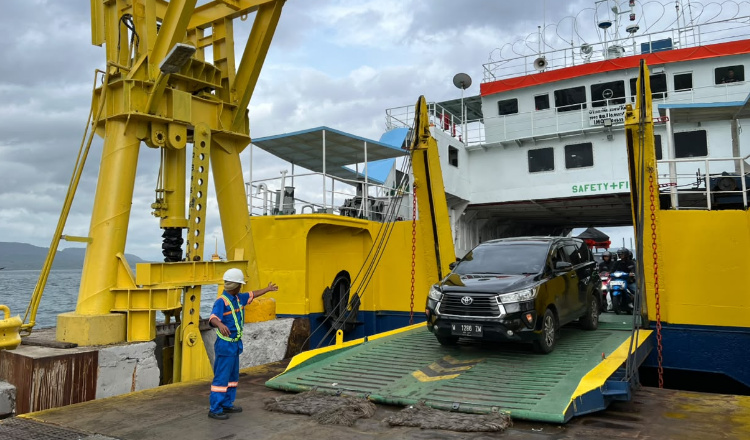 Urai Antrean Kendaraan, ASDP Ketapang Percepat Pola Operasi