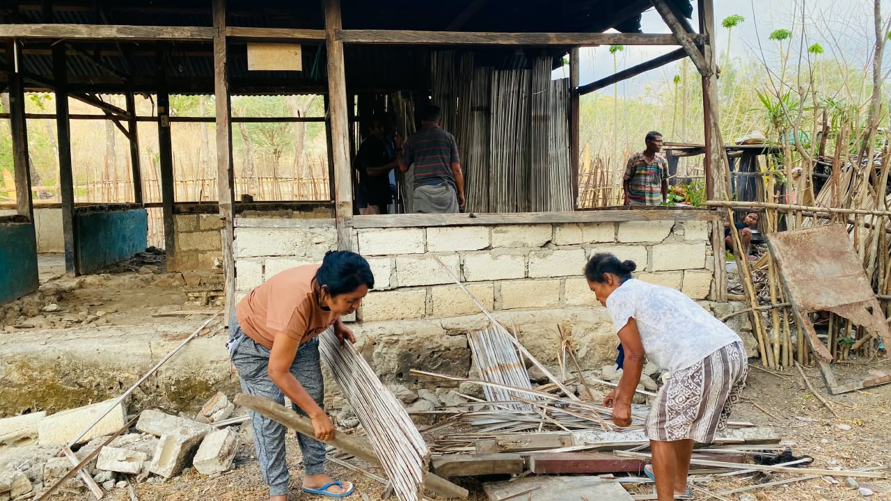 Rumah Lansia di Kabupaten Kupang Direnovasi Donatur Asal Jakarta