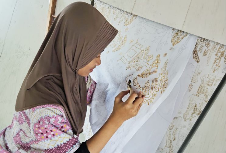 Batik Bangsawan Binaan Petrokimia Gresik Tembus Pasar Global