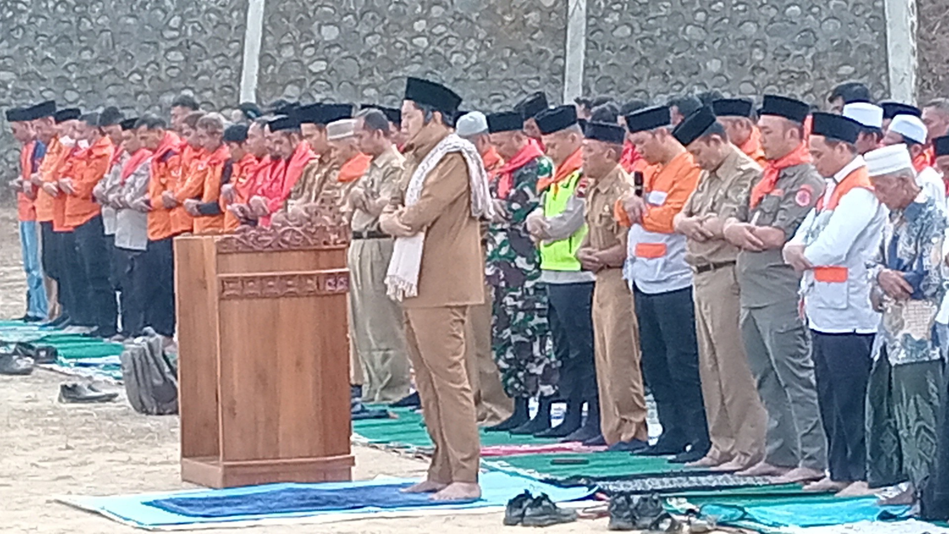 Kemarau Panjang Bikin Warga Kesulitan Air, Pemkab Banjarnegara Gelar Salat Istisqa