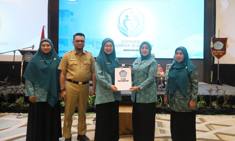Melinda Aksa Lantik Pengurus Koperasi Keluarga Sejahtera, Jadi Wadah Penguatan UMKM Kader