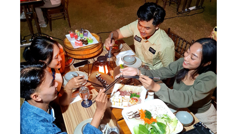 MYZE Hotel Sumenep Hadirkan Nongkrong 24 Jam dengan Live Music di Sae Rassa