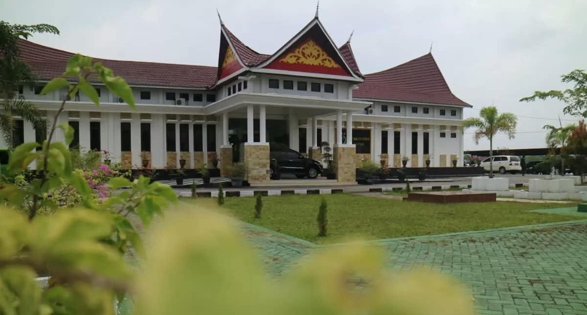 Kejari Kampar Telaah Laporan Proyek SDN 014 Kuok, Status PSN Jadi Perhatian