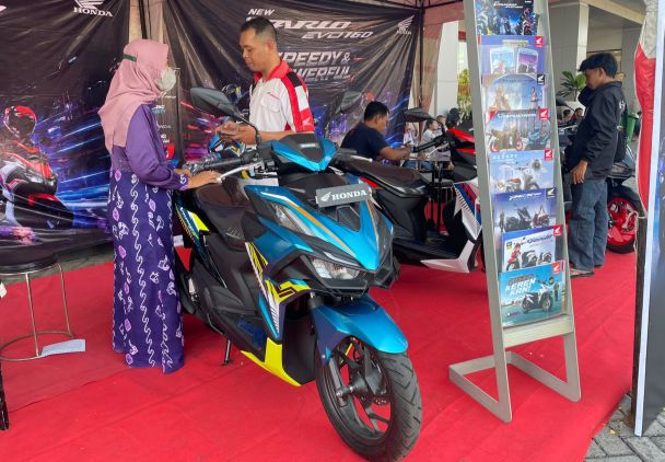 MPM Honda Jatim Hadirkan Public Exhibition New Honda Vario 160 di Bondowoso