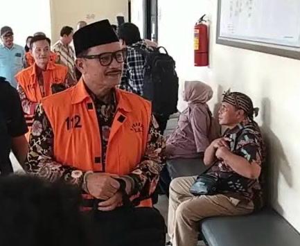 Walikota Madiun Nonaktif Maidi Divonis 5 Tahun Penjara Setelah Dinyatakan Bersalah